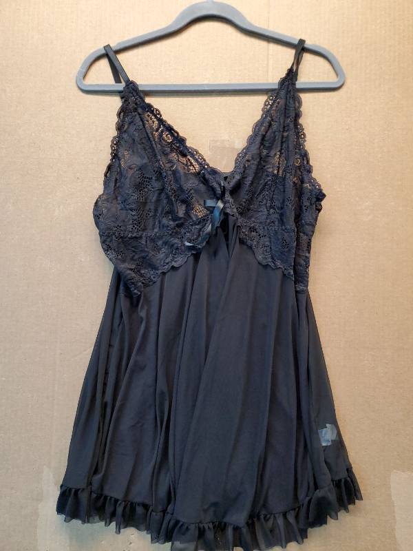 lot 46573 image: Black Lace Babydoll Chemise 3XL - Retail $15