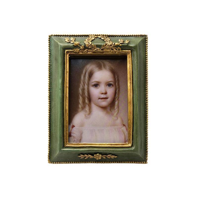 lot 28095 image: 2.5x3.5 Small Vintage Picture Frame, Mini Antique Ornate Photo Frame, for Tabletop and Wall Display, Retro Home Decor, Old Fashioned Photo Gallery Art, Green - Retail $14