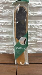 lot 100 image: Kiss New York Professional Pedicure File Double-Sided