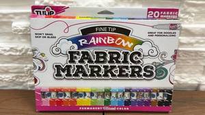 lot 151 image: Tulip Rainbow Fabric Markers Fine Tip 20 Count