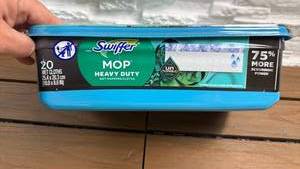 lot 164 image: Swiffer Heavy Duty Wet Mopping Cloths - 20 Count