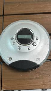 lot 167 image: Durabrand Model CD-565 Programmable Compact Disc Player