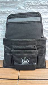lot 198 image: Dynamic Discs ZUCA Disc Golf Cart Putter Pouch