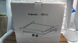 lot 227 image: Pukomc Panini Press Grill SLG5019 1400W 120V