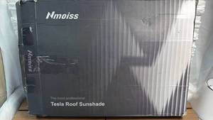 lot 300 image: Tesla Model Y Roof Sunshade (T-TC-01)