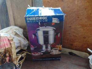 lot 3182 image: Farberware coffee urn