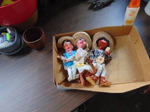 lot 3190 image: Set of 3 puppets