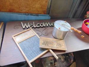 lot 3194 image: Washboard, signs and popcorn popper