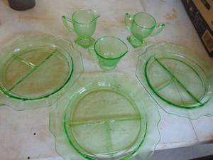 lot 3213 image: Lot of carnival glass