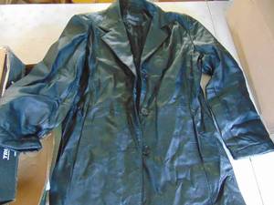 lot 3218 image: 100% leather coat