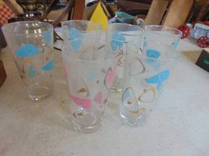 lot 3223 image: Atomic amoeba boomerang glasses
