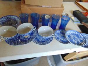 lot 3283 image: Blue dishes