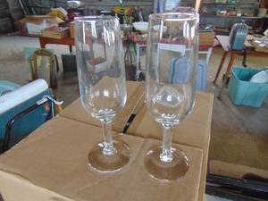 lot 3247 image: 2 full boxes of wine glasses