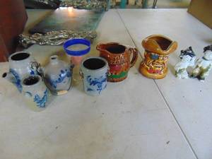 lot 3250 image: Miniature pottery pieces and mugs
