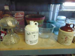 lot 3276 image: Shelf with crock jugs, lamps and more