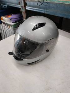 lot 24858 image: THH TS-38 STREET HELMET SOLID SILVER - XS