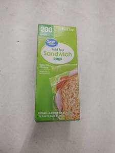 lot 24884 image: Great Value Fold Top Sandwich Bags, 200 count - 5 Boxes