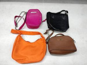 lot 24933 image: Set of 4 PursesBags