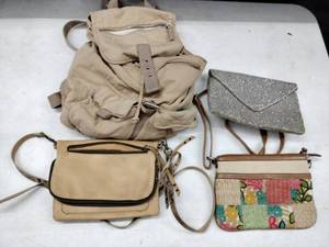 lot 24942 image: Set of 4 Handbags and Purses