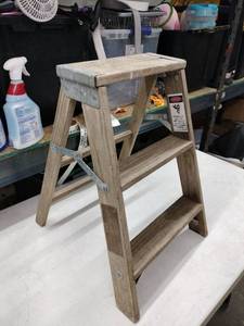 lot 24950 image: vintage Werner wooden step ladder