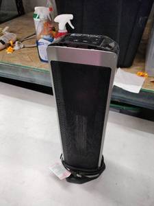 lot 24983 image: Better Homes & Gardens 23 Electric Ceramic Tower Heater