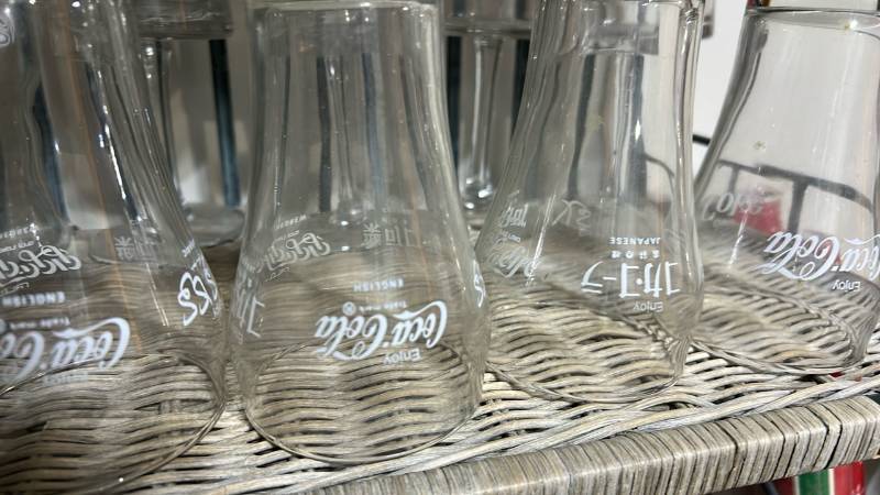 lot 40436 image: Coca-Cola International Language Glass Collection