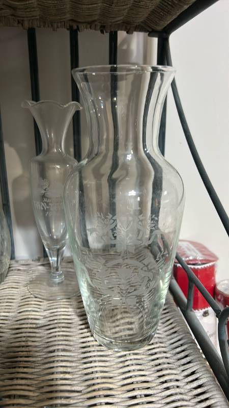 lot 40441 image: Etched Clear Glass Vase and Bud Vase Set