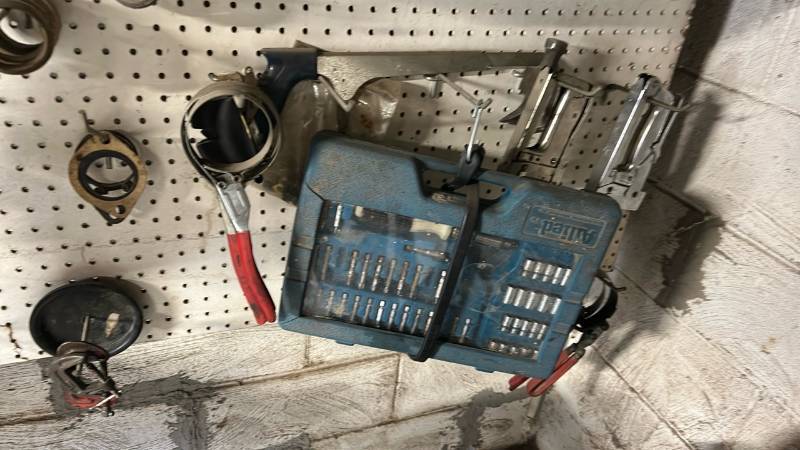 lot 40497 image: Allied Socket Set and Assorted Automotive Hand Tools Lot