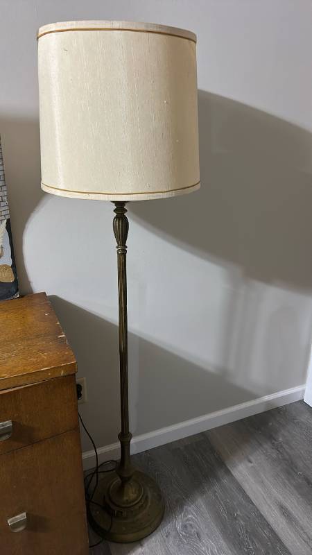lot 60486 image: MCM Brass Tone Floor Lamp with Drum Shade