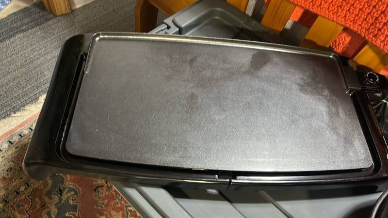 lot 60520 image: GE Electric Griddle