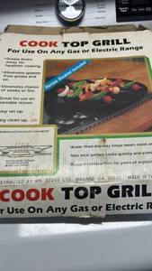 lot 6984 image: Cook Top Grill For Use On Any Gas or Electric Range