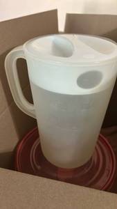 lot 7002 image: Plastic Pitcher with Lid and Pour Spout