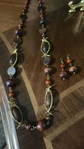 lot 60078 image: Beaded Necklace and Earring Set with Oval Pendants