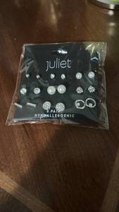 lot 60092 image: Juliet 9 Pair Hypoallergenic Earring Set