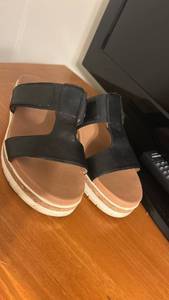 lot 60120 image: Black and Tan Strappy Platform Sandals