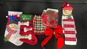 lot 7754 image: Holiday Collection Snowman Plaid Christmas 7-Piece Set