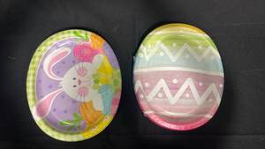 lot 7762 image: Easter Party Tableware Paper Plates 2-Pack Bunny Egg Design