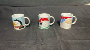 lot 7775 image: Set of 3 Holiday-Themed Ceramic Mugs with Christmas Characters