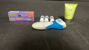 lot 7806 image: Ped Egg Power Electric Foot File with 3 Replacement Rolls