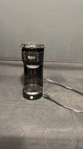 lot 7831 image: Betty Crocker Single-Serve Coffee Maker