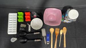lot 7855 image: Kitchen Gadgets & Tools Lot Colander, Utensils, Ice Cube Tray, Measuring Cups