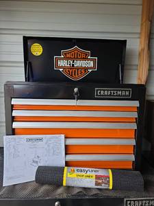 lot 7 image: Craftsman Tool Chest with Harley-Davidson Top 6 Drawer Orange