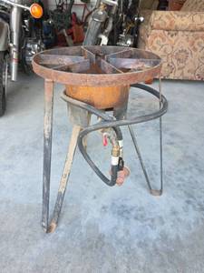 lot 16 image: Portable Propane Burner Cooker with Stand and Gas Hose