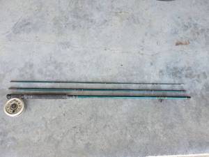 lot 14 image: Shakespeare 1094 80 Fly Rod with Reel