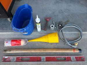 lot 24 image: Auto Drive 12-Quart Bucket with Paint Tools and Supplies Lot