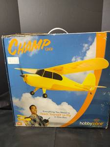 lot 206 image: HobbyZone Champ RTF RC Airplane with  Radio Control System, untested
