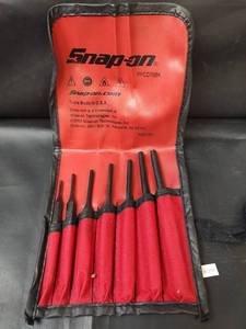 lot 215 image: Snap-on Punch and Chisel Set, Lightly Used
