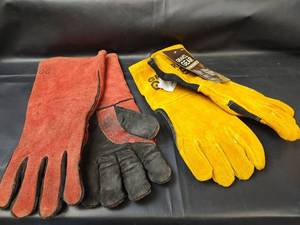 lot 264 image: Welding Gloves