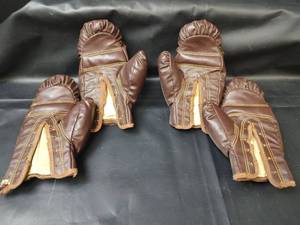 lot 272 image: Vintage JC Higgins 745 Boxing Gloves, Over 60 Years Old