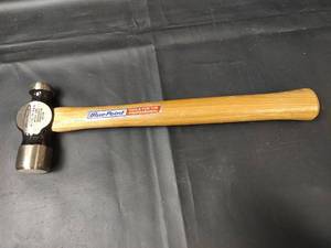 lot 293 image: New Blue-Point Ball Peen Hammer BP128 120Z